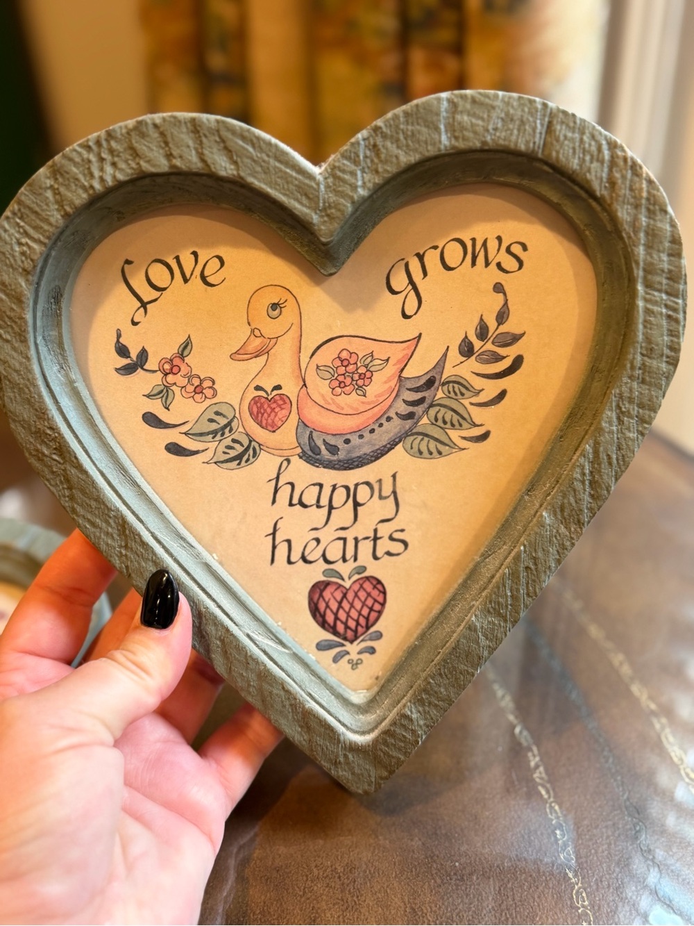 Set of 2 Vintage Homco 1987 heart-shaped wall hangings